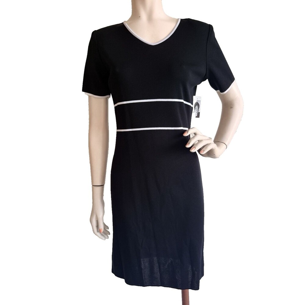 EXCLUSIVELY MISOOK Dress NWT Black V-Neck Short Sleeve Knee Length Size PS